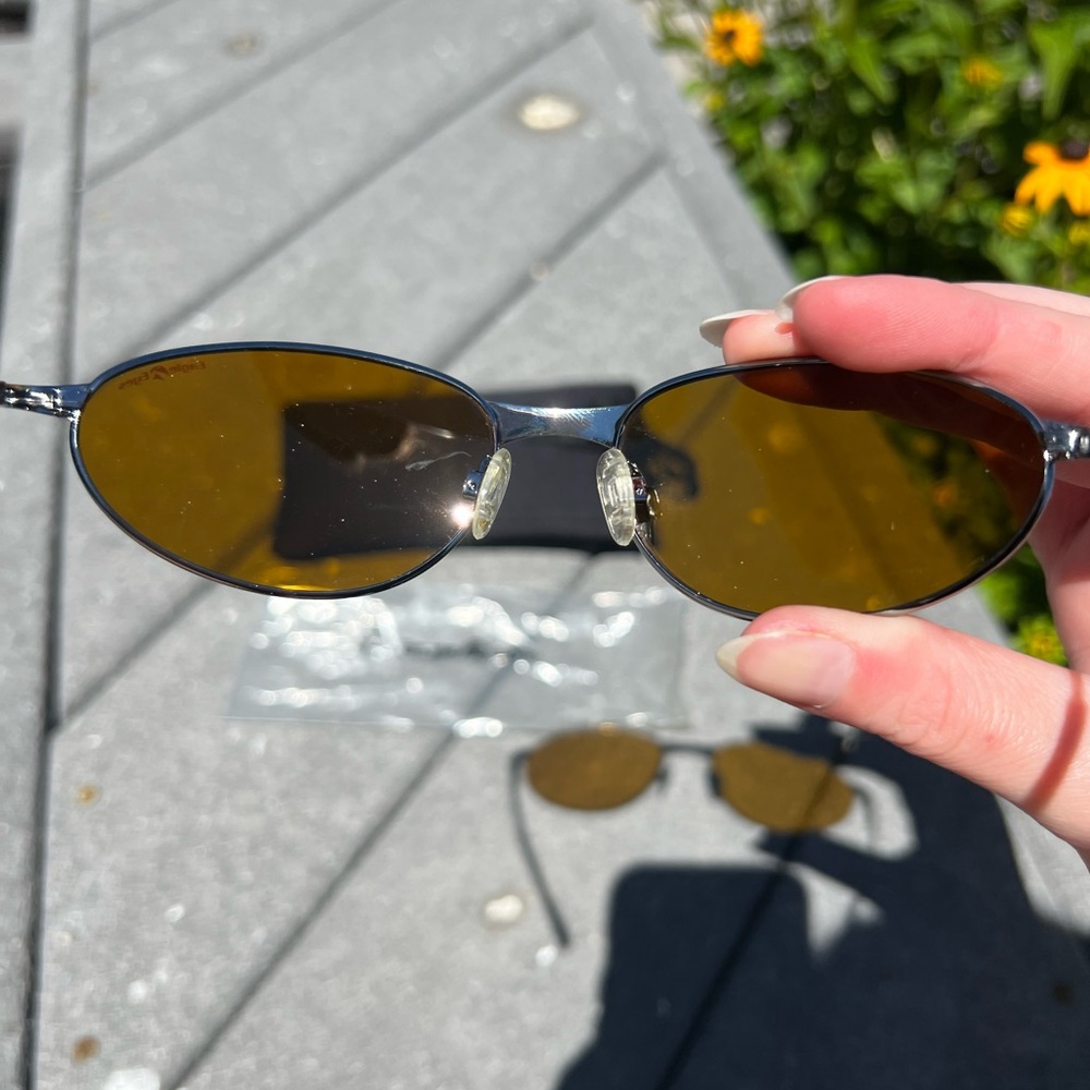 CLEARANCE Men’s Eagle Eyes Tinted Sunglasses with Cleaner and Case! - Picture 3 of 16